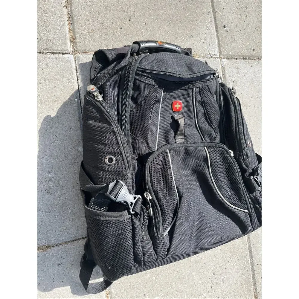 WTRA-18-JH-3106 Wenger Swiss Army Original Laptop Hiking Backpack Media Pocket